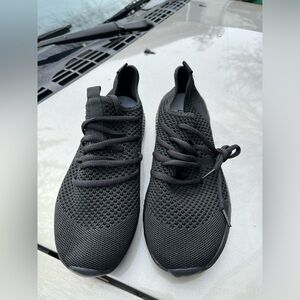 Black Sports Shoes